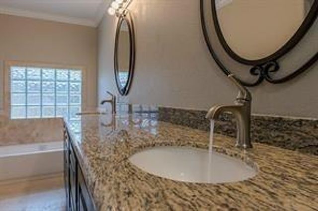 6514 Reamer Street, Houston, TX 77074