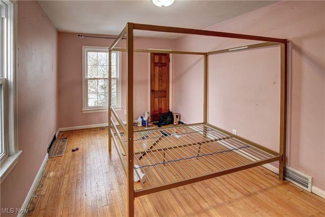 16909 Truax Avenue, Cleveland, OH 44111