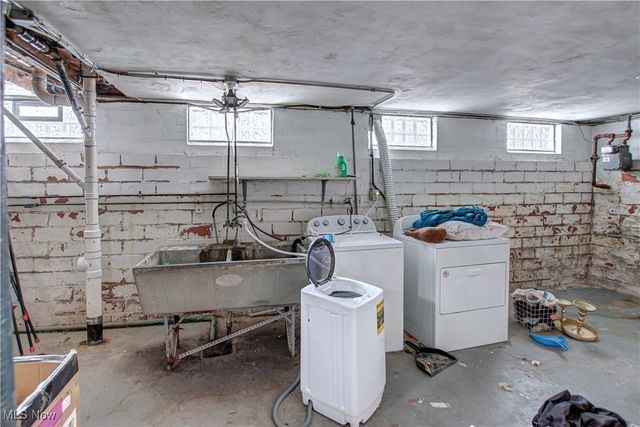 16909 Truax Avenue, Cleveland, OH 44111