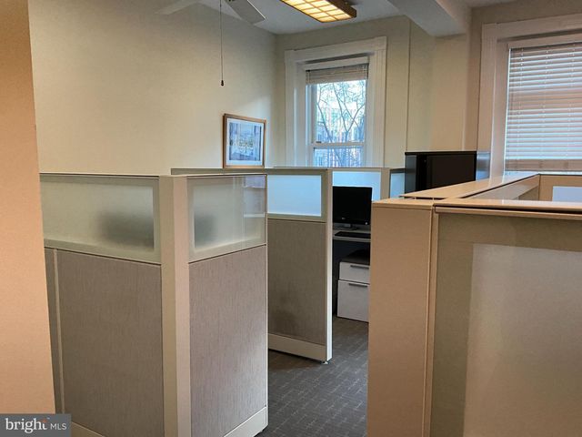 1230 17TH ST NW, Washington, DC 20036