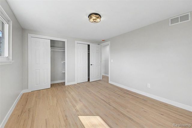 22640 Cedar Court, Hazel Park, MI 48030