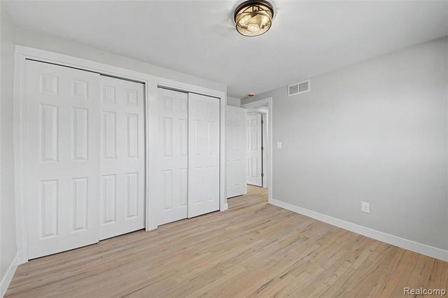 22640 Cedar Court, Hazel Park, MI 48030