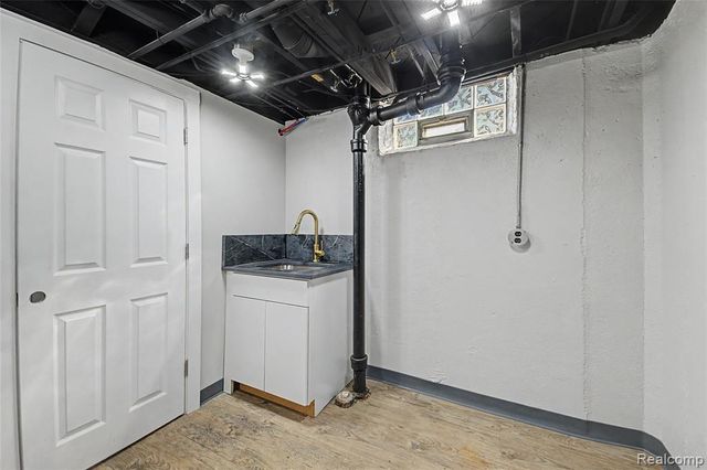 22640 Cedar Court, Hazel Park, MI 48030