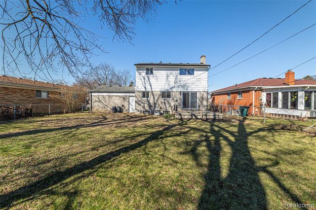22640 Cedar Court, Hazel Park, MI 48030