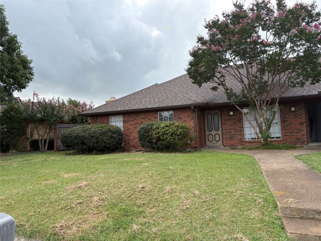 3900 San Mateo Drive, Plano, TX 75023