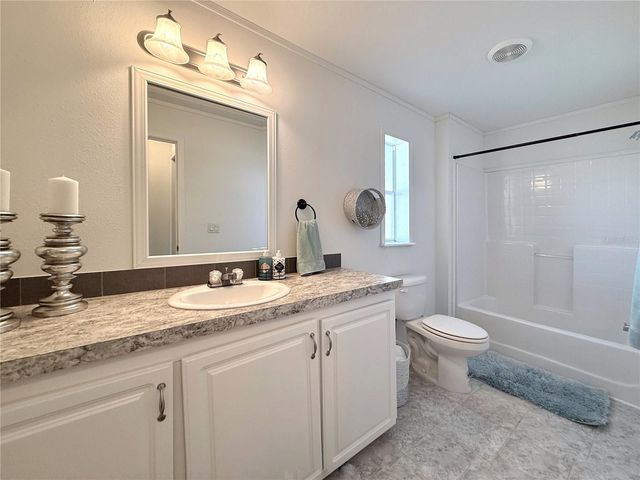 101 W SAINT JOHNS WAY, Apollo Beach, FL 33572