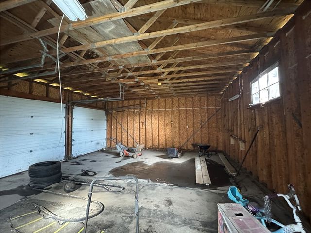 804 Eastman St, West Mifflin, PA 15122