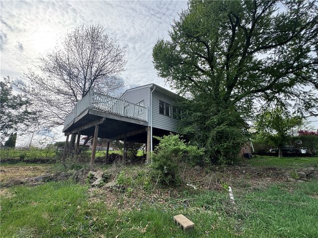 804 Eastman St, West Mifflin, PA 15122