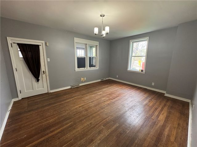 804 Eastman St, West Mifflin, PA 15122