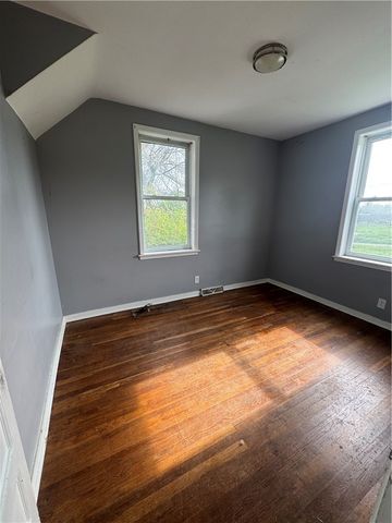 804 Eastman St, West Mifflin, PA 15122