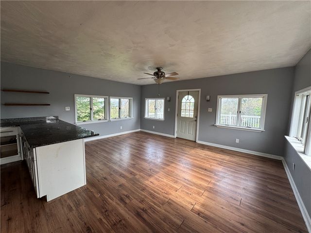 804 Eastman St, West Mifflin, PA 15122