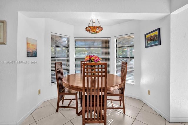 9300 NW 32nd Mnr, Sunrise, FL 33351