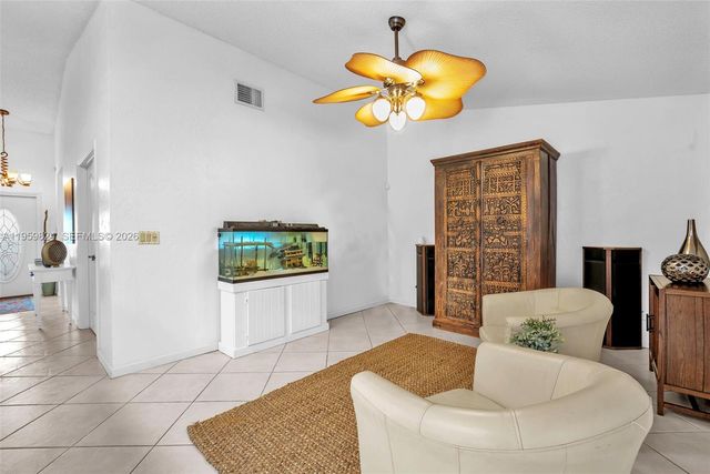 9300 NW 32nd Mnr, Sunrise, FL 33351