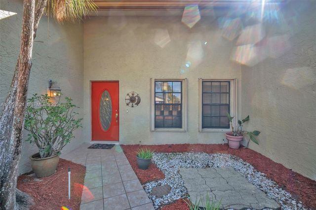 9300 NW 32nd Mnr, Sunrise, FL 33351