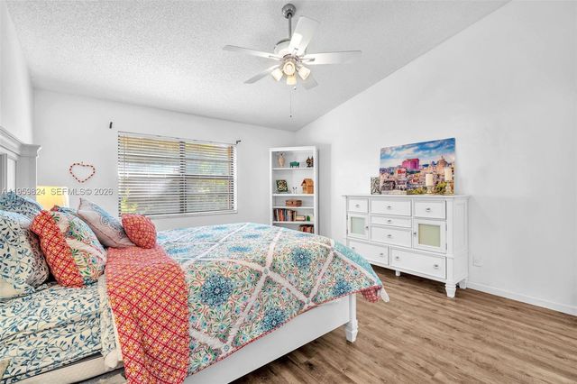 9300 NW 32nd Mnr, Sunrise, FL 33351