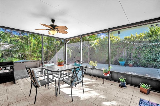 9300 NW 32nd Mnr, Sunrise, FL 33351