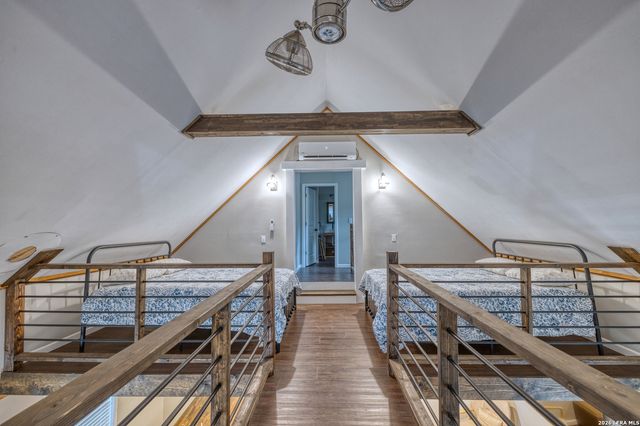 1674 Flat Rock, Leakey, TX 78873