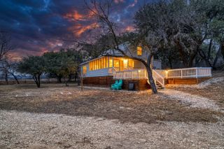1674 Flat Rock, Leakey, TX 78873