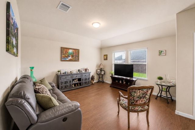 60 Rodeo Crest Drive, Manvel, TX 77578