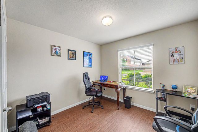 60 Rodeo Crest Drive, Manvel, TX 77578