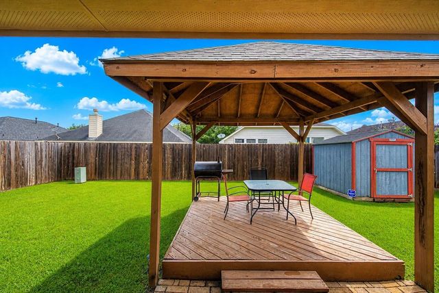 60 Rodeo Crest Drive, Manvel, TX 77578