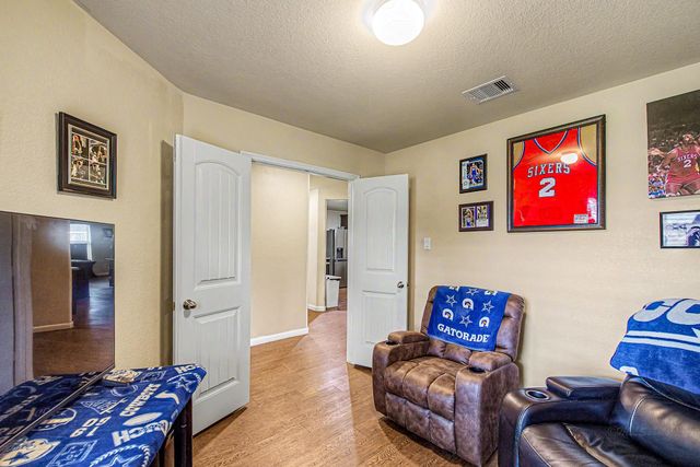 60 Rodeo Crest Drive, Manvel, TX 77578