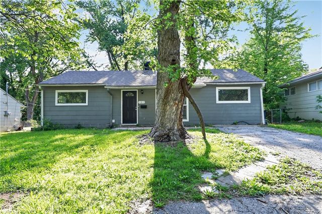11217 PALMER Avenue, Kansas City, MO 64134