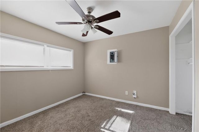 11217 PALMER Avenue, Kansas City, MO 64134