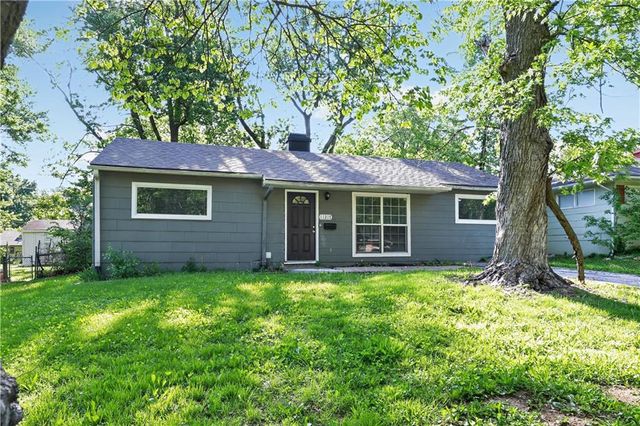11217 PALMER Avenue, Kansas City, MO 64134