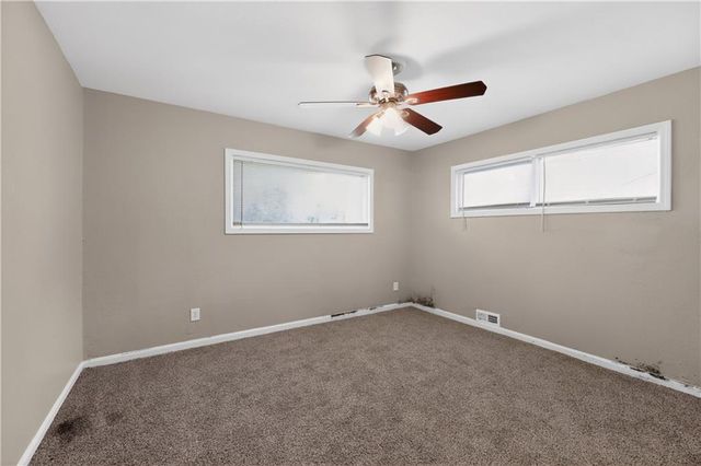 11217 PALMER Avenue, Kansas City, MO 64134