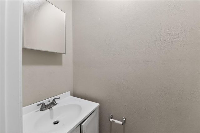 11217 PALMER Avenue, Kansas City, MO 64134