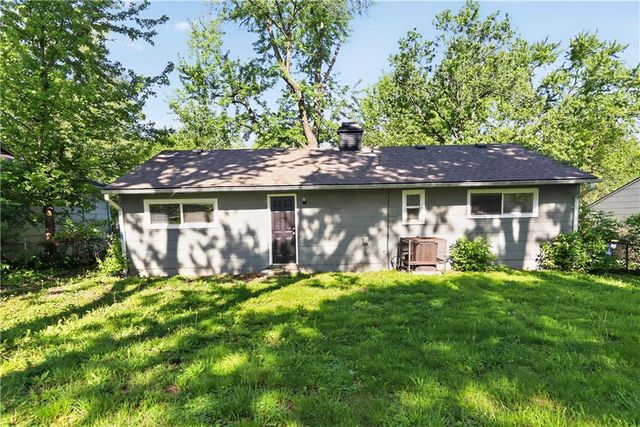 11217 PALMER Avenue, Kansas City, MO 64134