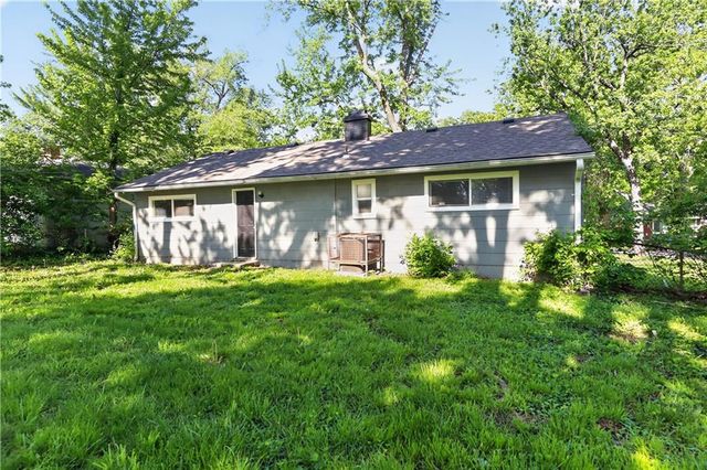 11217 PALMER Avenue, Kansas City, MO 64134