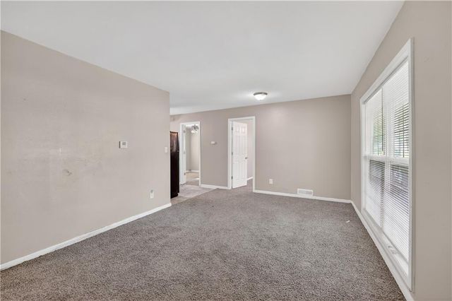11217 PALMER Avenue, Kansas City, MO 64134