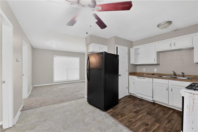 11217 PALMER Avenue, Kansas City, MO 64134