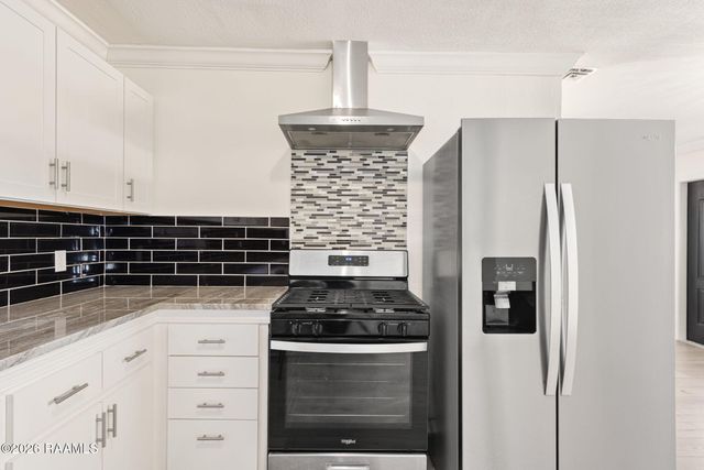 308 Newcastle Drive, Lafayette, LA 70503