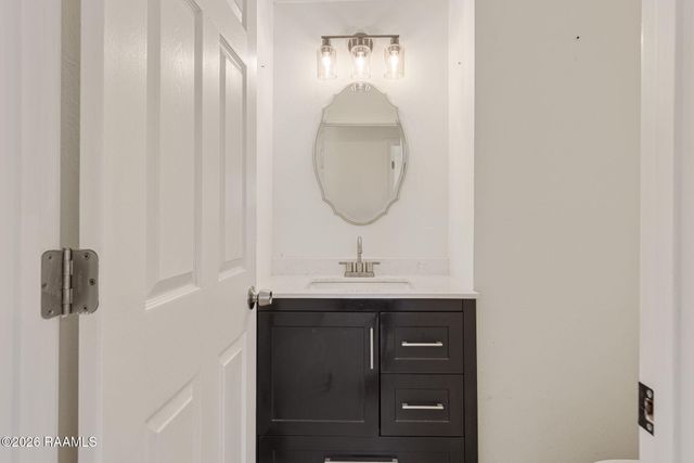 308 Newcastle Drive, Lafayette, LA 70503