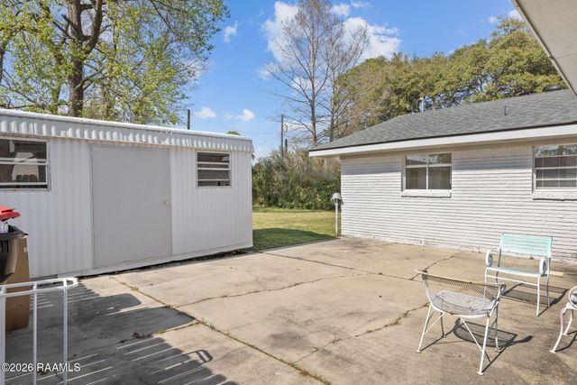 308 Newcastle Drive, Lafayette, LA 70503