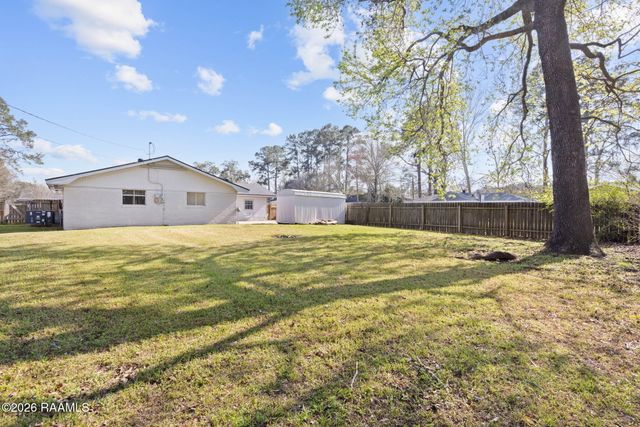 308 Newcastle Drive, Lafayette, LA 70503