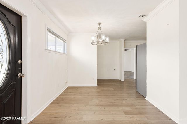 308 Newcastle Drive, Lafayette, LA 70503