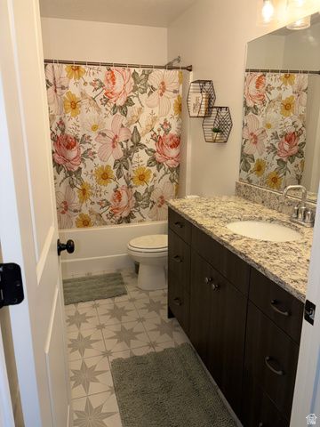 1007 S 4200 W, West Point, UT 84015