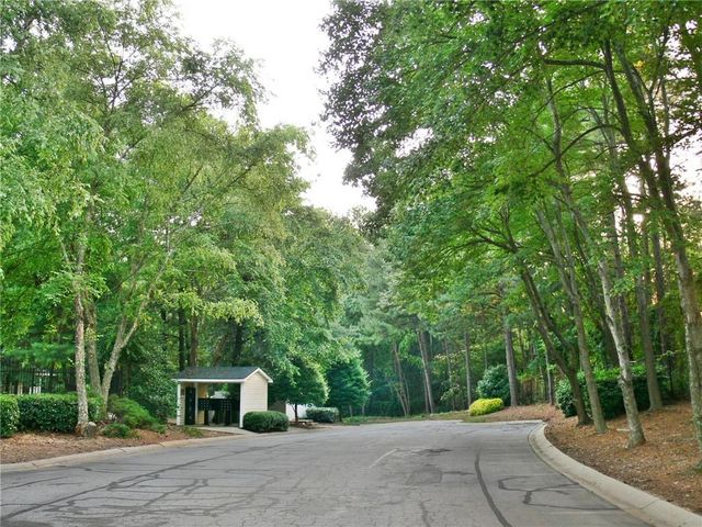 1701 Augusta SE Drive 1701, Marietta, GA 30067