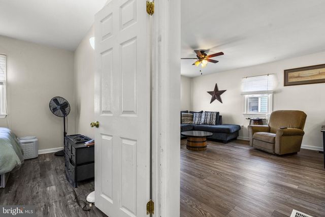 61 ALDEN AVE, Delran, NJ 08075