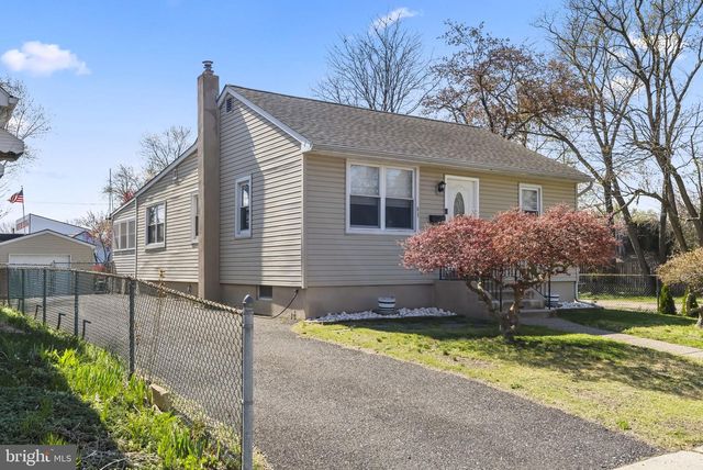 61 ALDEN AVE, Delran, NJ 08075