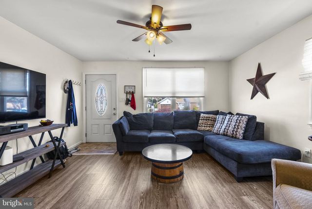 61 ALDEN AVE, Delran, NJ 08075