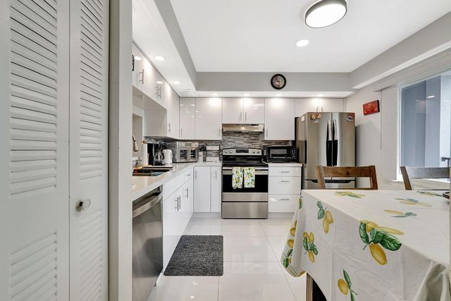 1401 SW 128th Ter 406H, Pembroke Pines, FL 33027