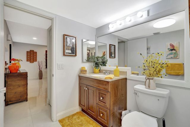 1401 SW 128th Ter 406H, Pembroke Pines, FL 33027