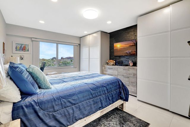 1401 SW 128th Ter 406H, Pembroke Pines, FL 33027