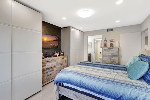 1401 SW 128th Ter 406H, Pembroke Pines, FL 33027