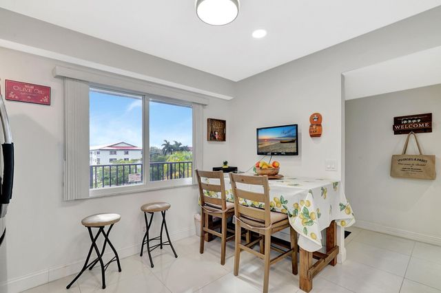 1401 SW 128th Ter 406H, Pembroke Pines, FL 33027